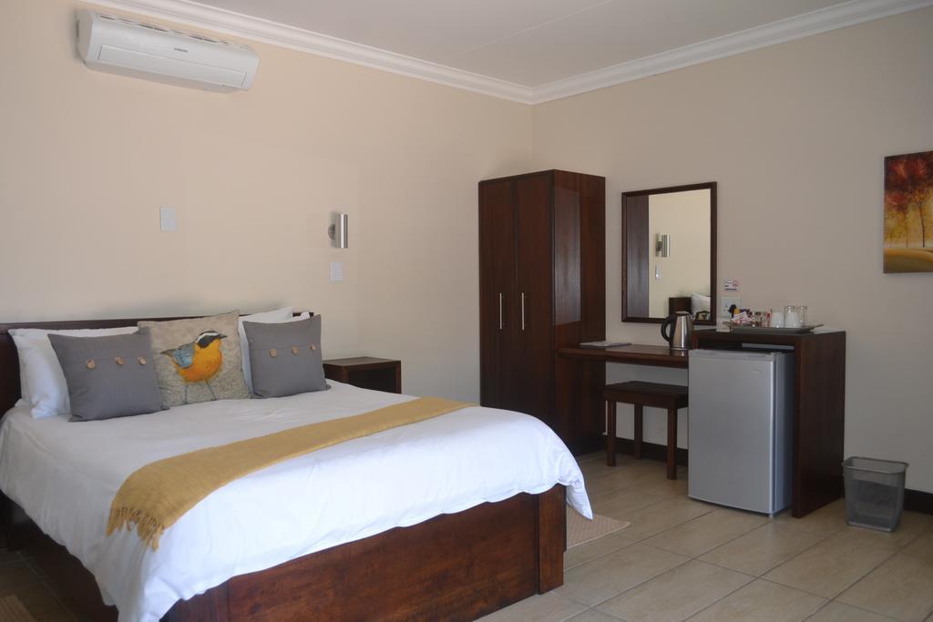 Be At Home Guesthouse Klerksdorp Zewnętrze zdjęcie