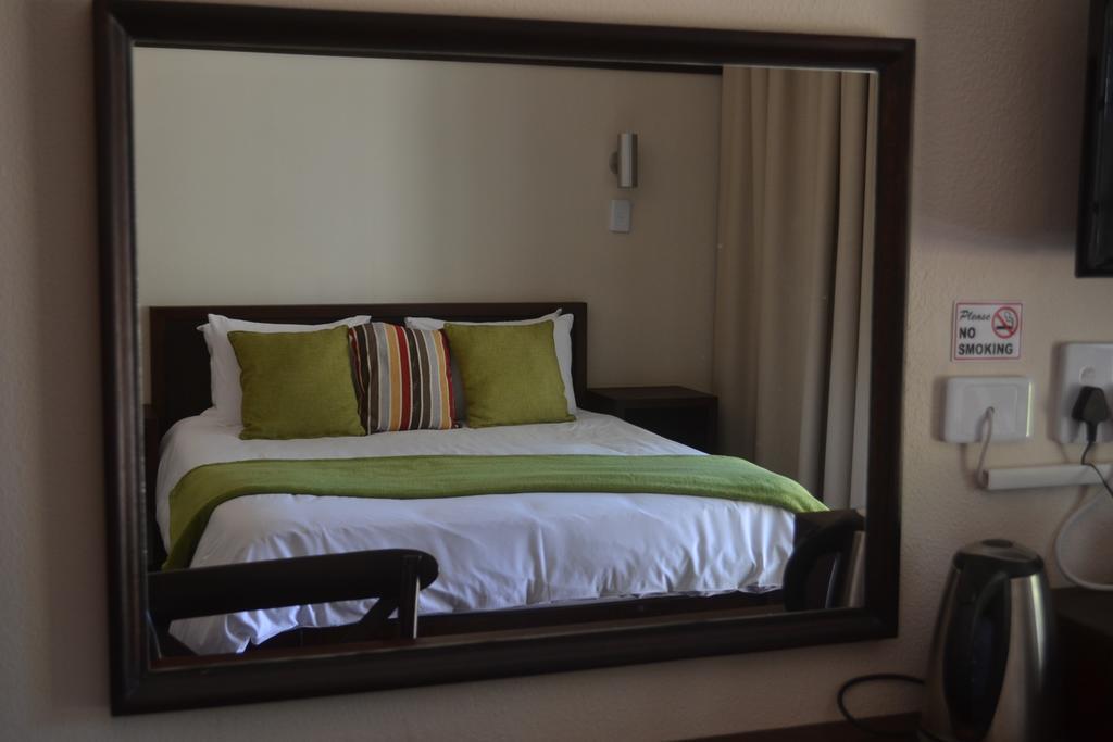 Be At Home Guesthouse Klerksdorp Zewnętrze zdjęcie
